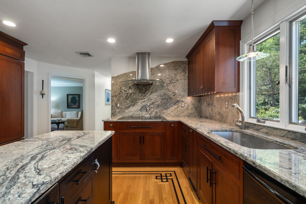 8 Ringbolt Road - Weir River Estuary | Hingham, MA