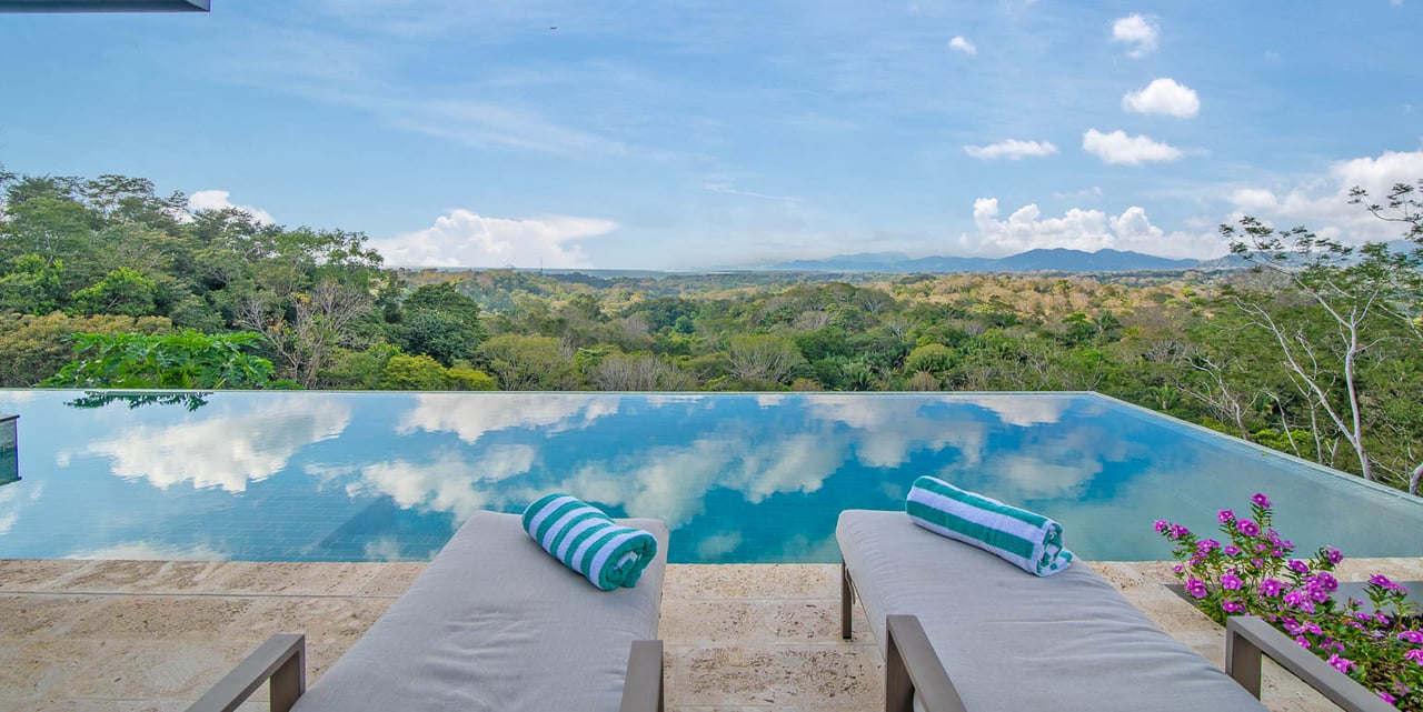 Villa Frangipani / Playa Hermosa, Santiago, Santa Teresa