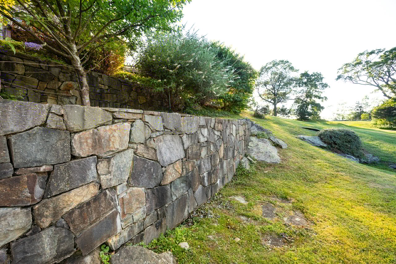 12 Mountain Brook Road