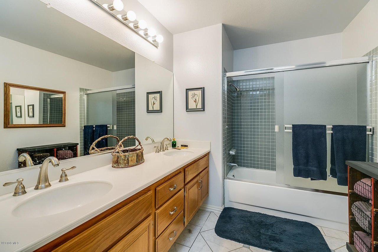 11868 Silver Crest St, Moorpark, CA 93021