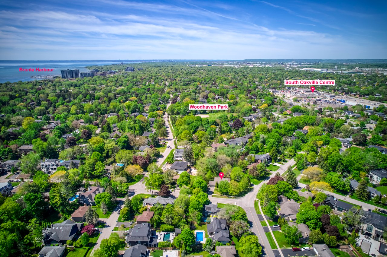 220 Woodhaven Park Dr, Oakville