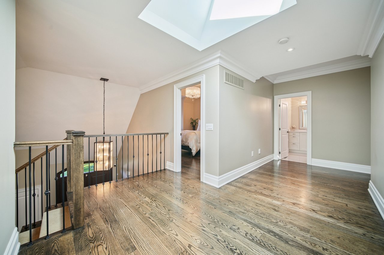 Show-stopping luxury in the heart of Southwest Oakville