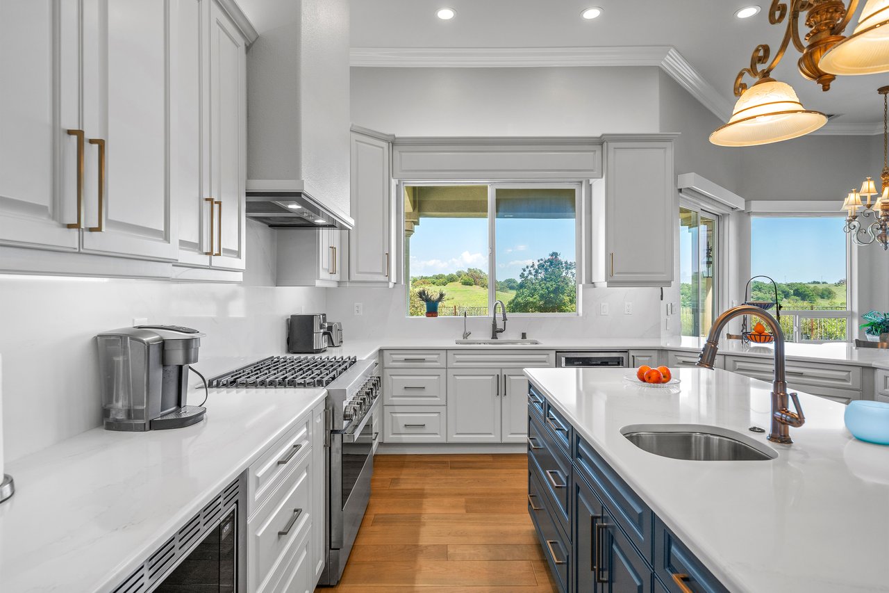 41653 Oak Trail Court