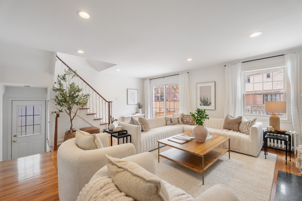 42 HUNT CLUB DRIVE