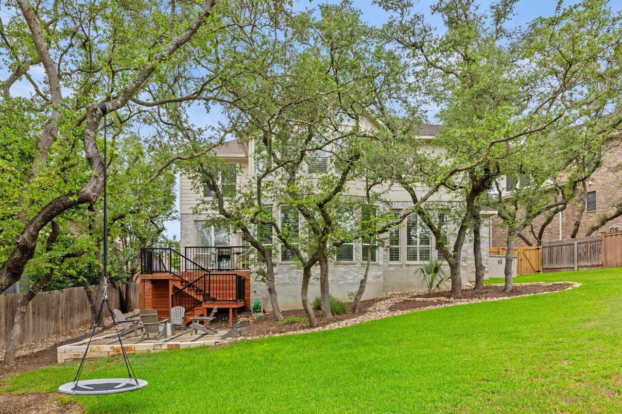 Elegant Cul-de-Sac Retreat in Steiner Ranch with Main-Level Guest Suite