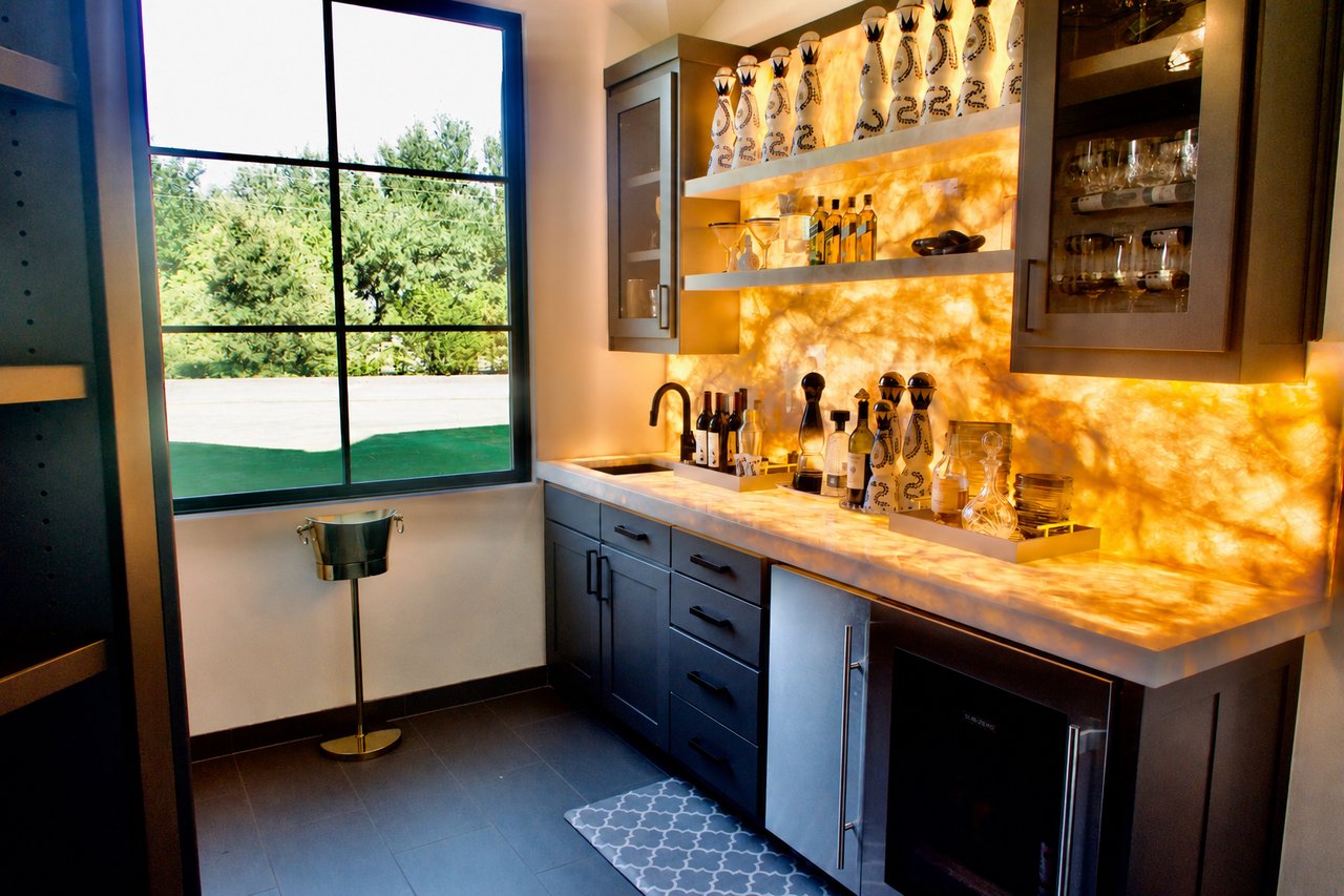 2400 Oak Bend Ct