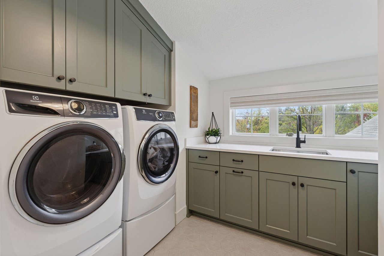 550 Orono Orchard Road S, Orono