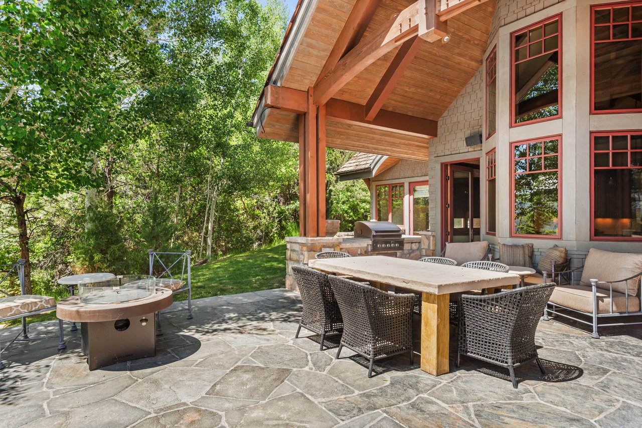863 Hunter Creek