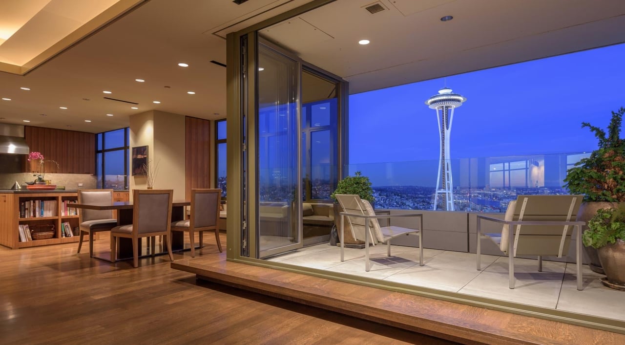 🏡 How to Buy a Luxury Home in Seattle Without Overpaying or Missing the Right Opportunity