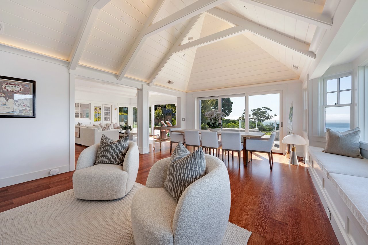 Stunning View Residence