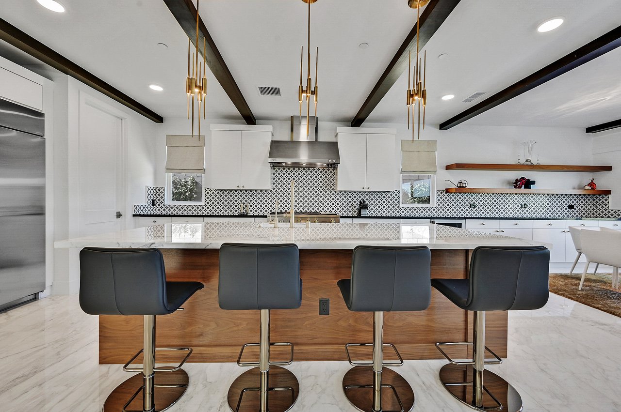 12070 Granite Canyon