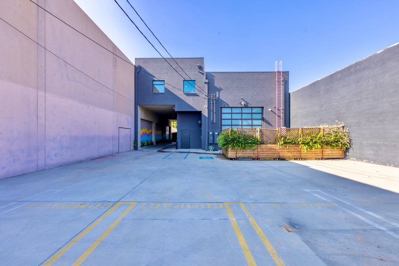 3058 N. Lima St.