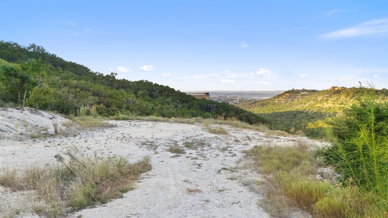 Mt. Lakeway Legacy A Rare 10.1 Acre Homesite With Incredible Views