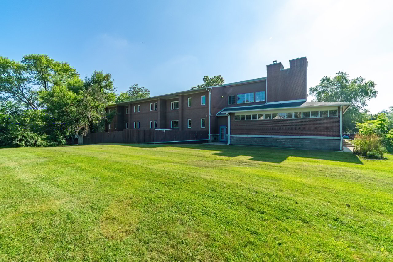 Ball State Greek House Goes to Public Auction