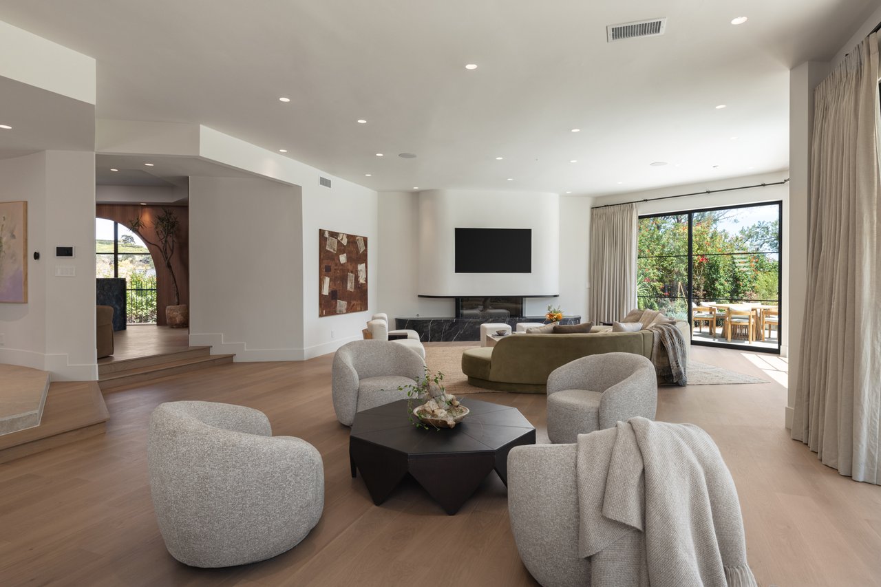 1122 La Altura Rd, Beverly Hills