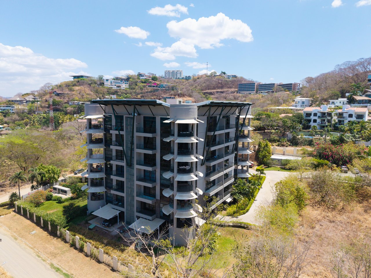 La Perla 113 | Boutique Luxury Condo in the Heart of Tamarindo
