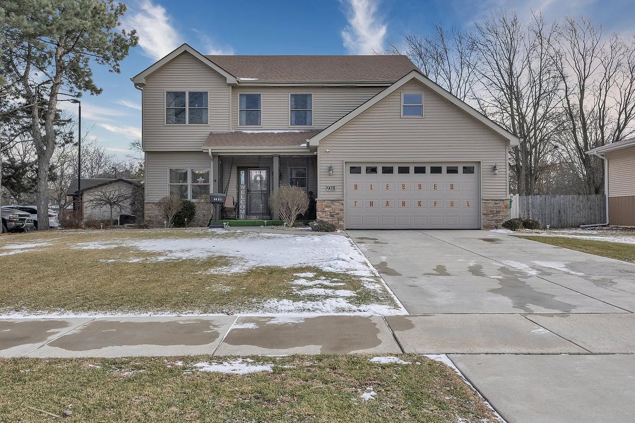 9031 Columbia Ave