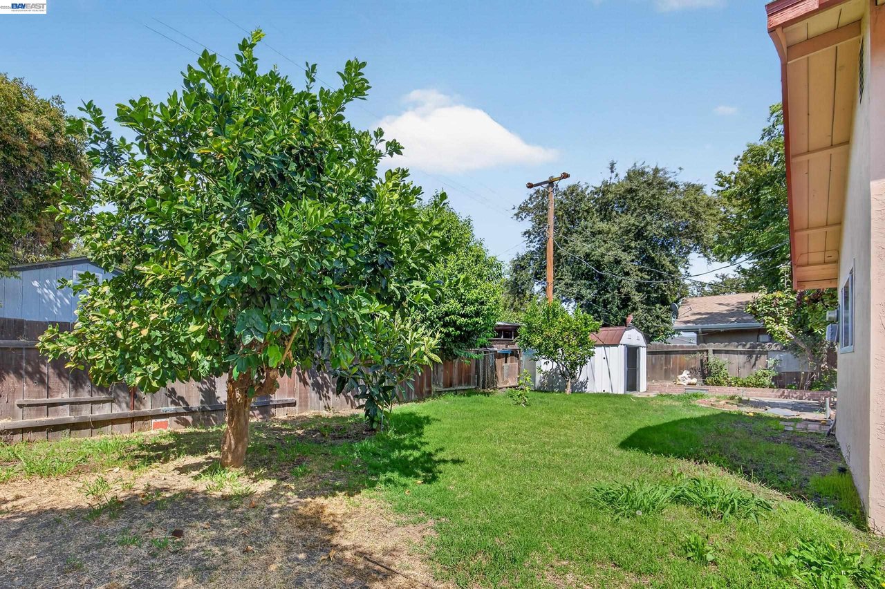 421 East Serrano Way