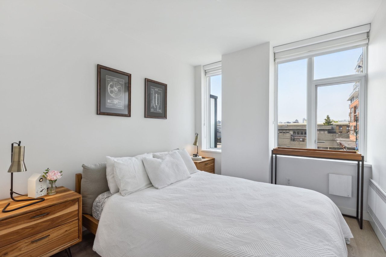 209 E 7th Ave, #302