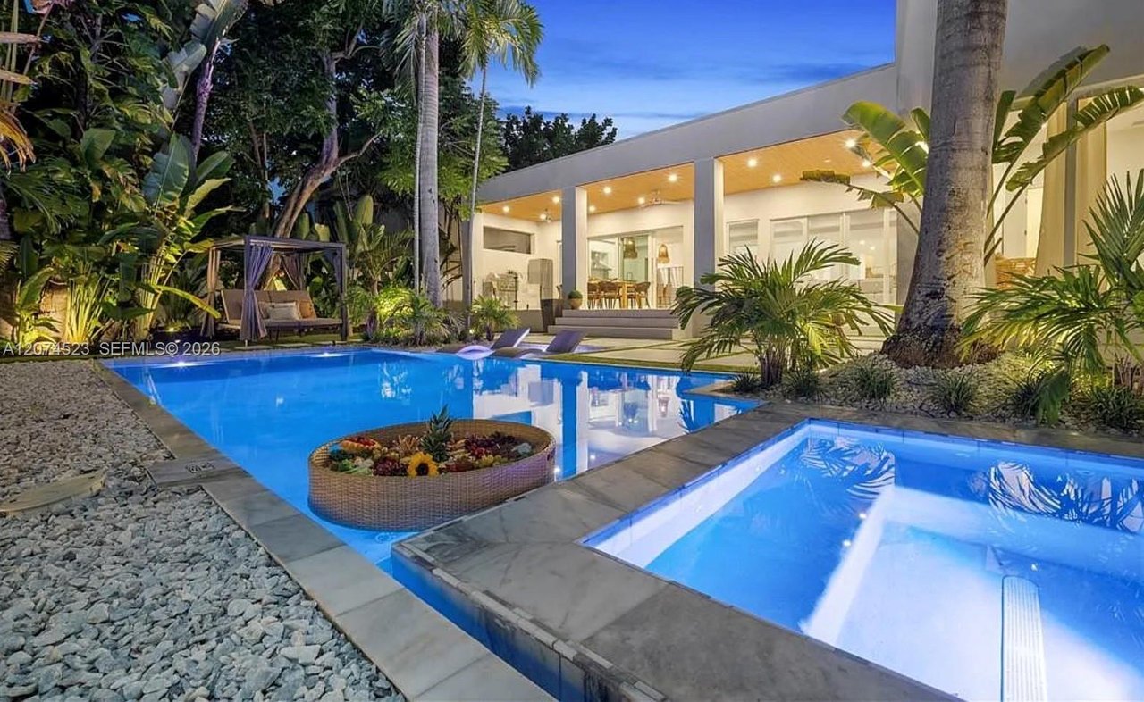 607-se-6-streetfort-lauderdale-fl-home-for-sale-pool