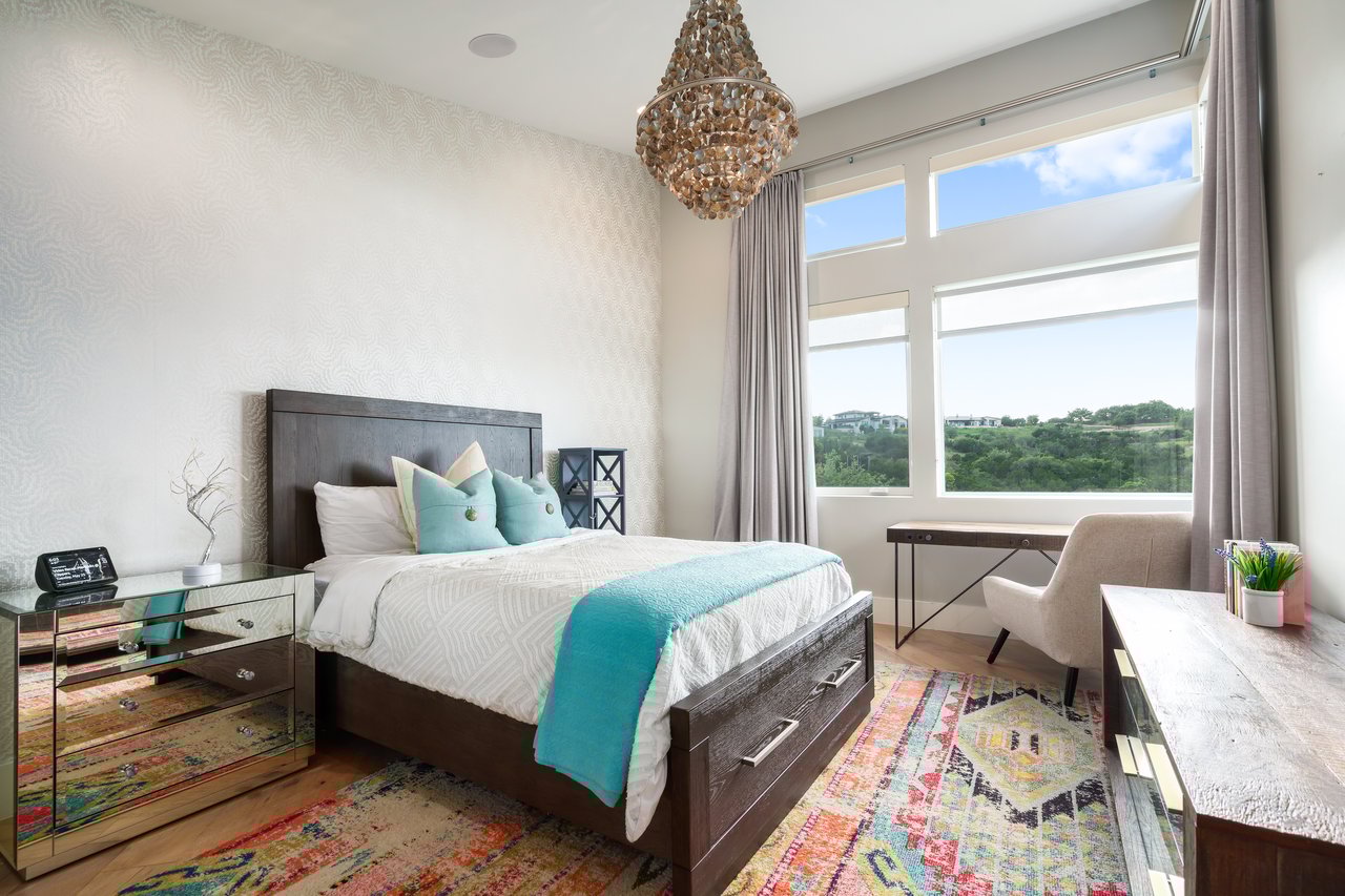 Spanish Oaks Estate