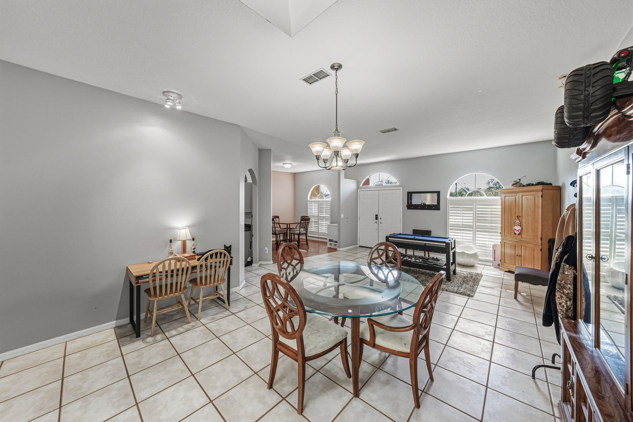 3926 Meadowlark Court