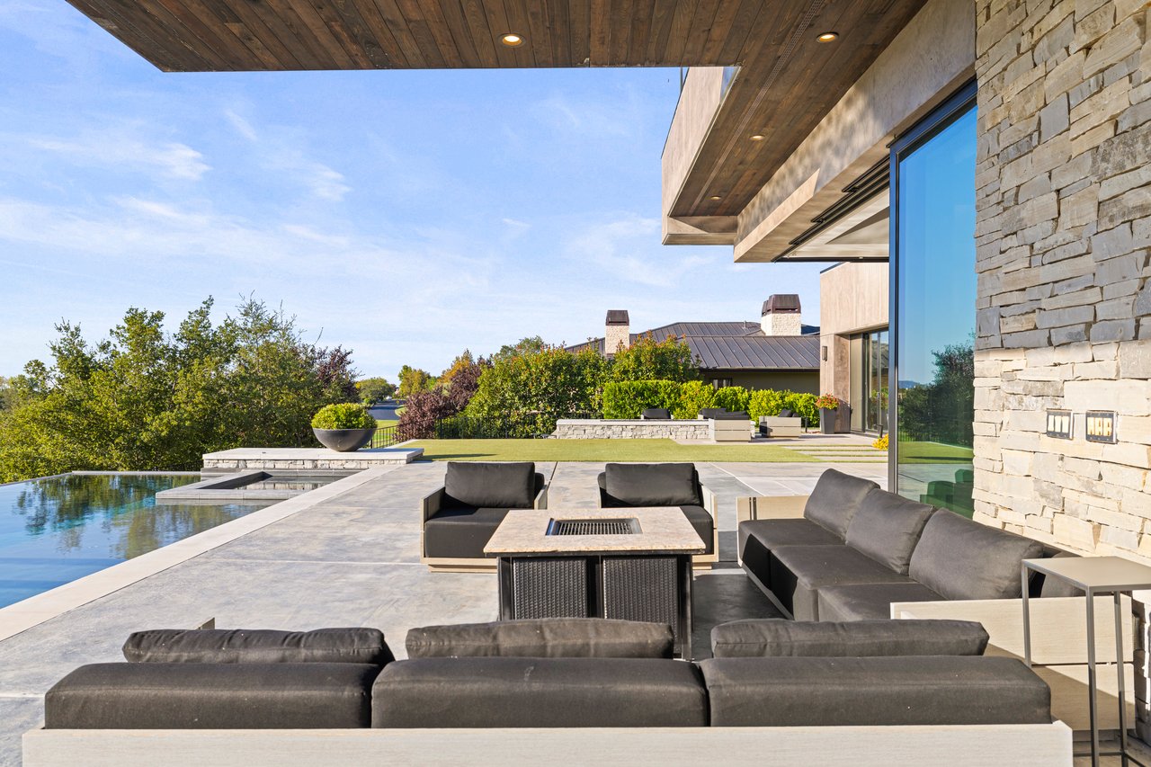 4573 Greenview Drive