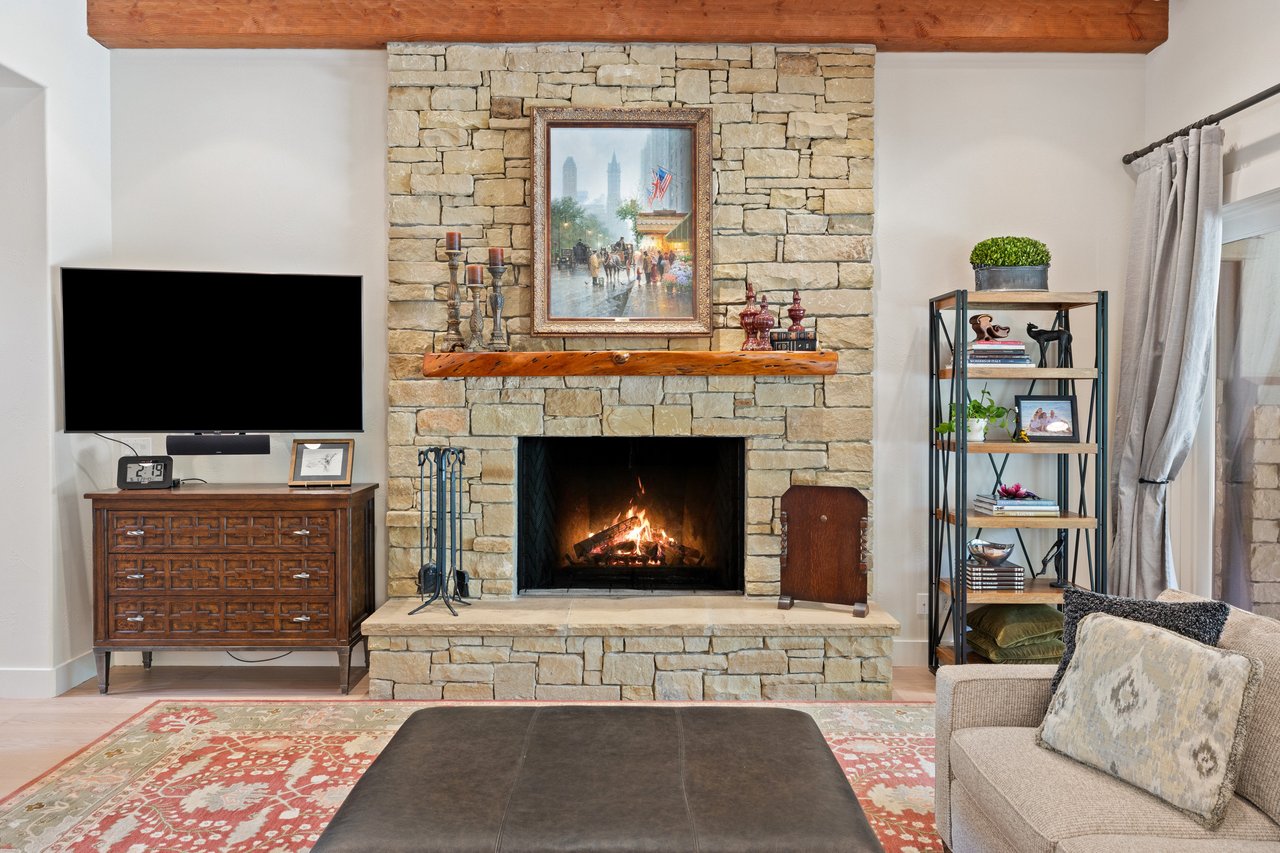12821 Hacienda Ridge