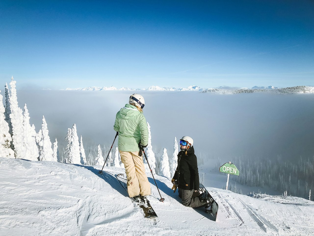 Montana's 24/25 Ski Resort Opening Dates & Pass Information