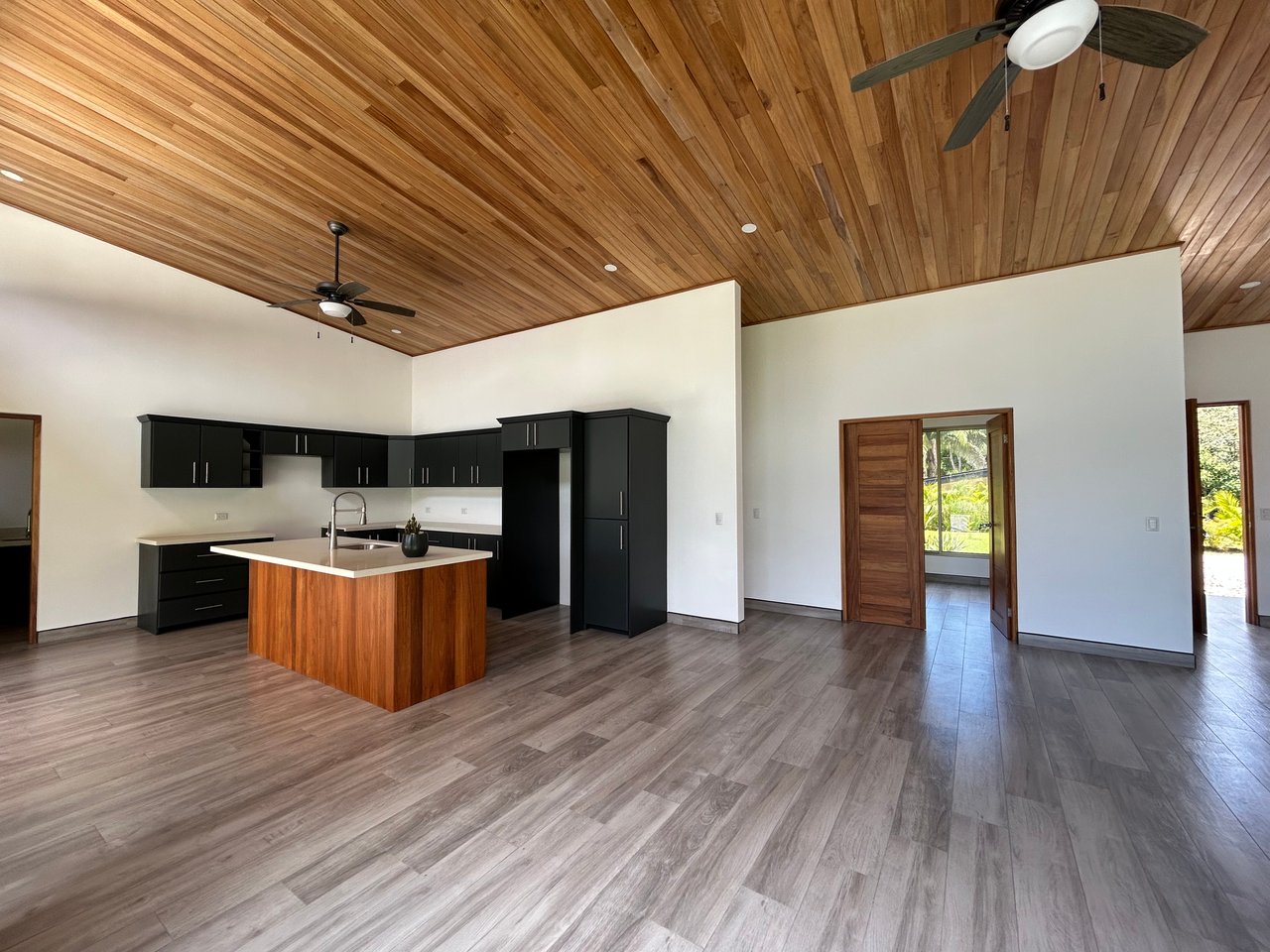 Modern Homes for Sale in Ojochal – El Tucán Paradise | Gated Community Costa Rica