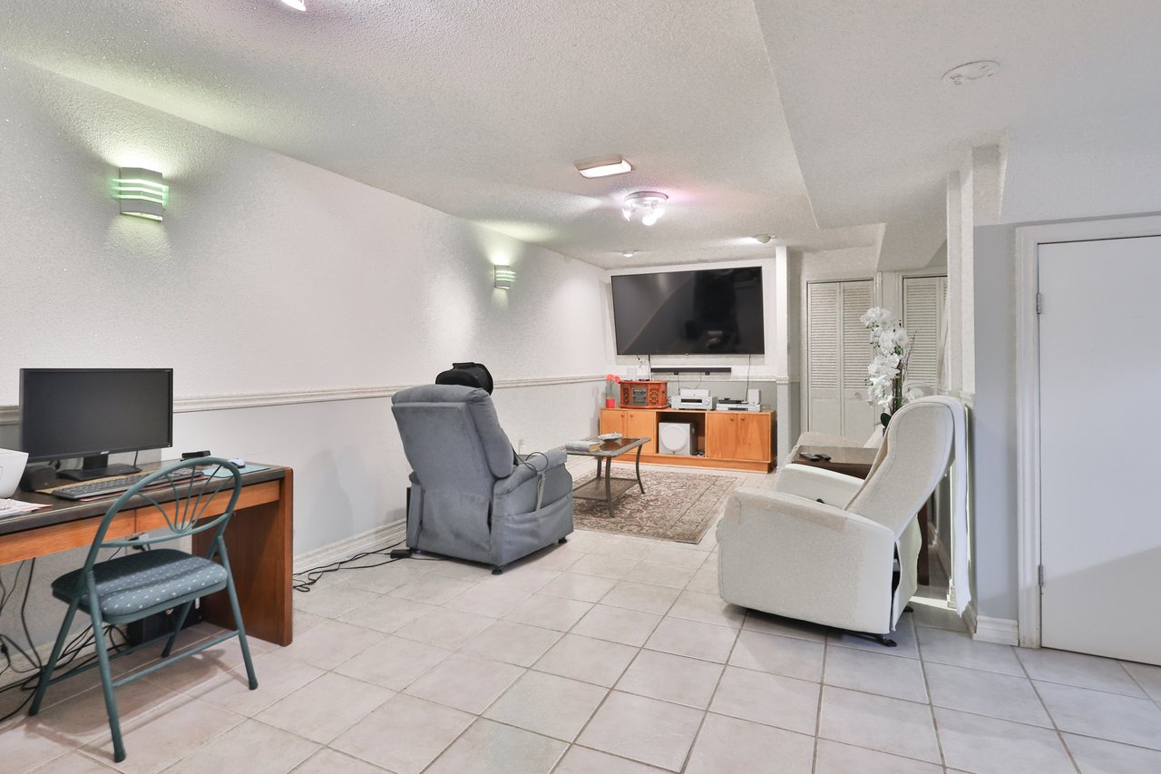 3316 Flower Patch Crt