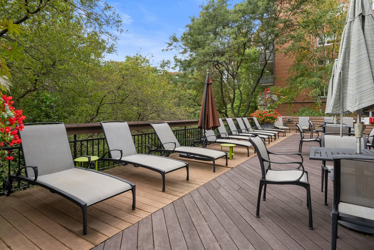 21 Dale Ave 845