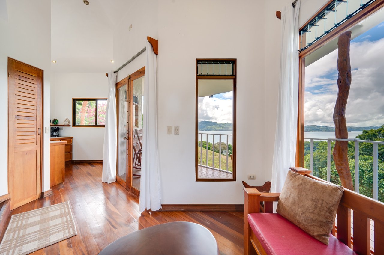 Casa Blanca | Multi-Villa Estate with Lake Views - Nuevo Arenal