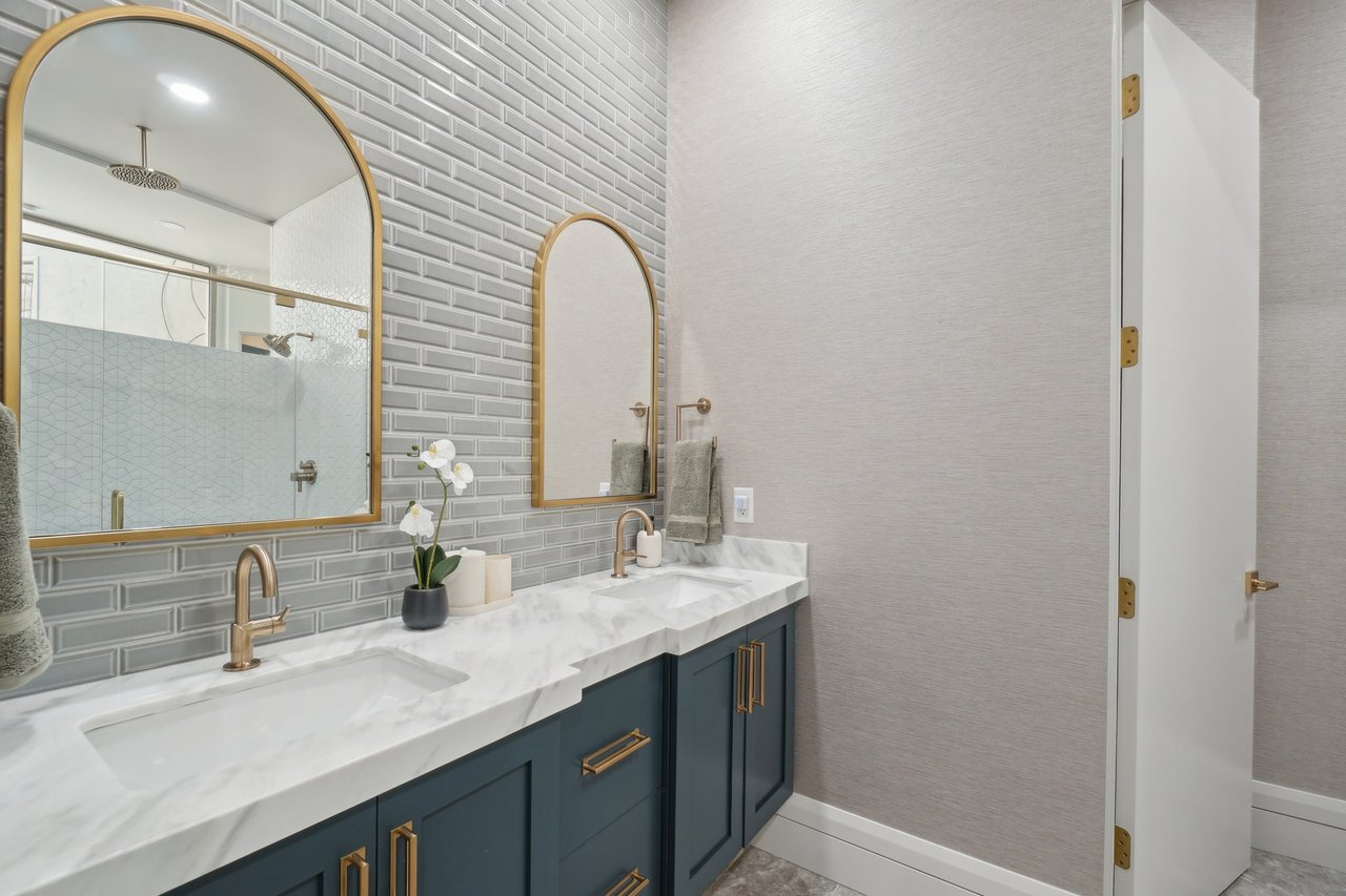 4141 E Canyon Estate Dr