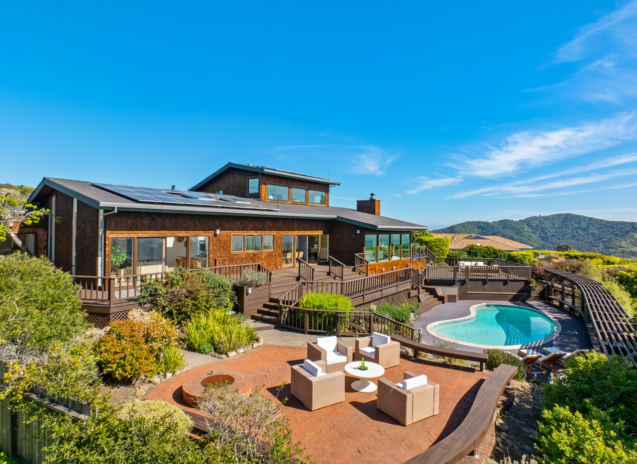 Sweeping Views of San Francisco and the Golden Gate Bridge