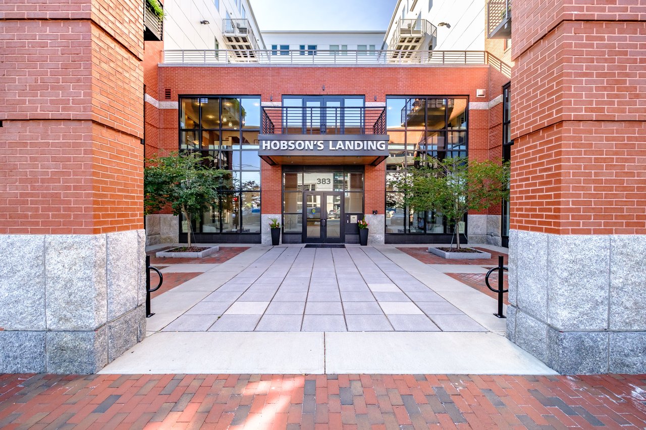 383 Commercial St #303