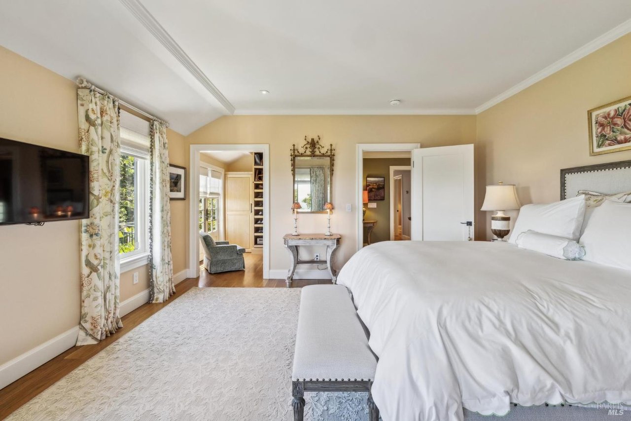 615 Sausalito Blvd