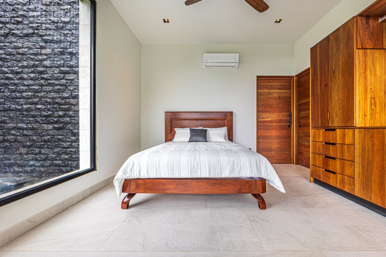 Casa Koules – Architectural 5-Bedroom Oceanview Estate in Prestigious Costa Verde Estates