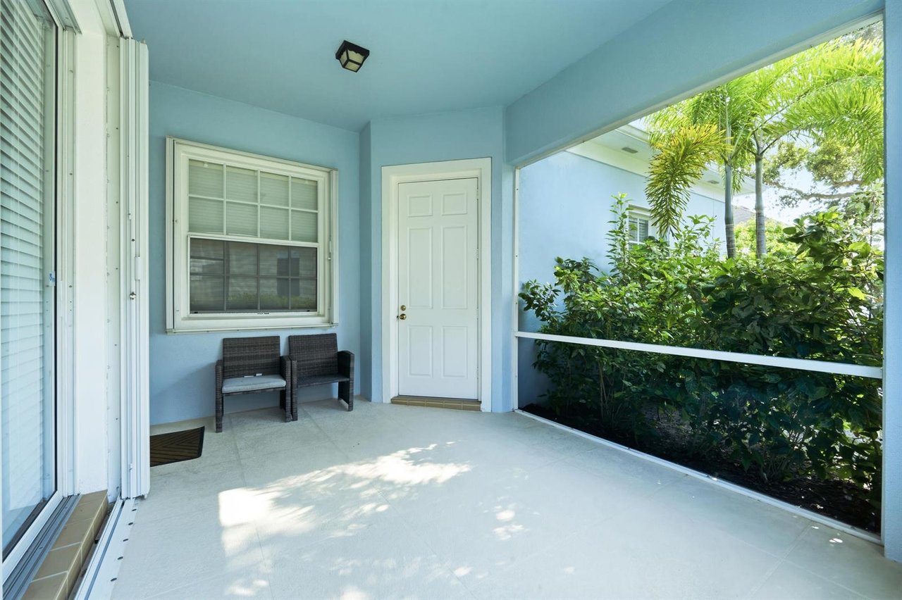 301 Newhaven Blvd