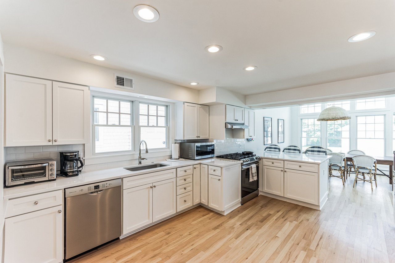 #26 Spacious Shore Colonial