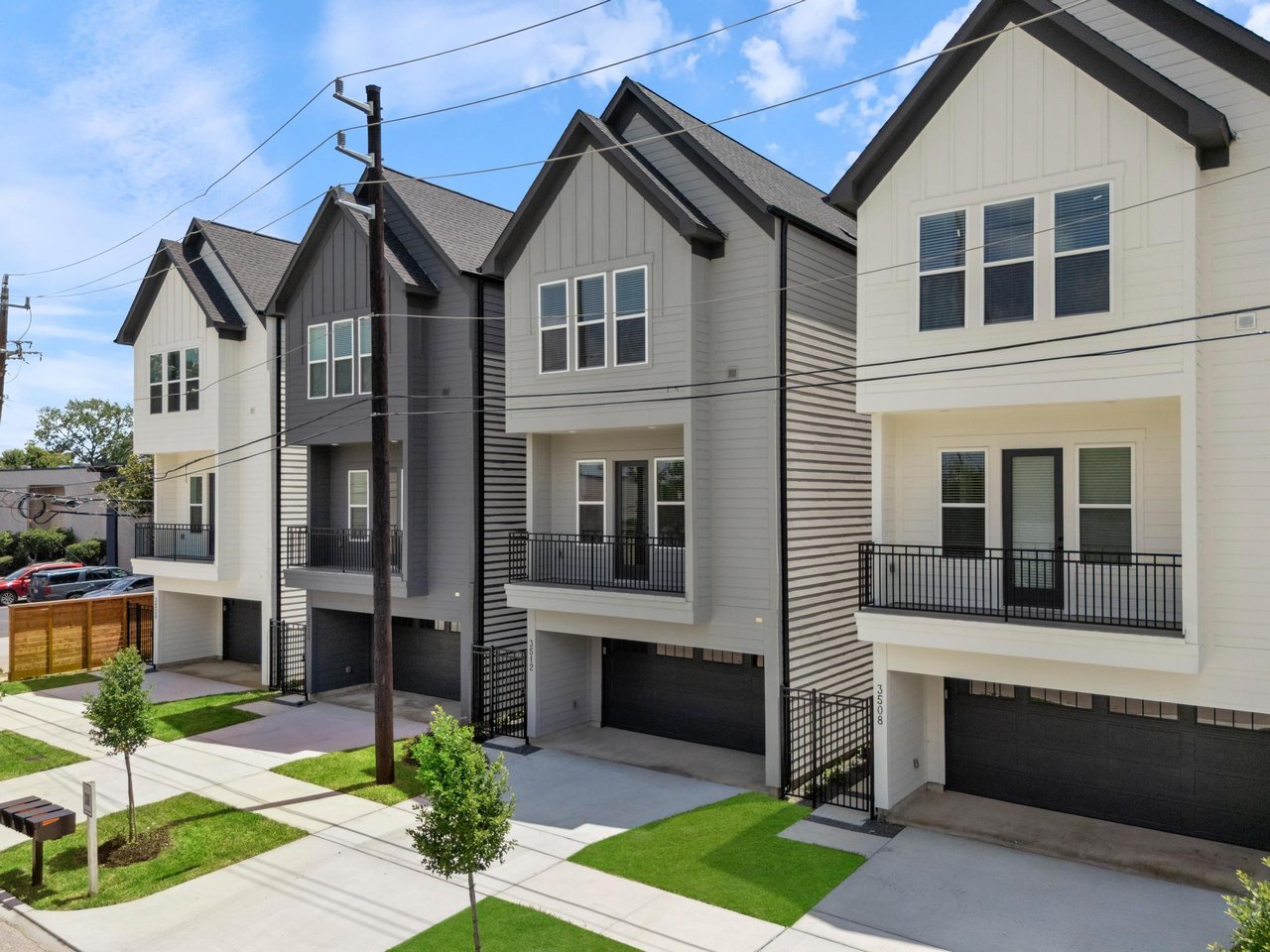 Skyline Homes at Lou Ellen Lane homes