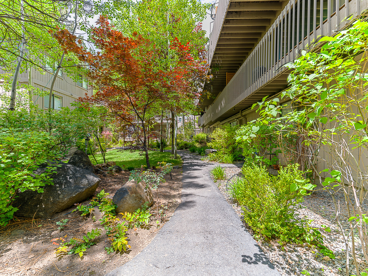 Luxury Remodeled Condo in Incline Village