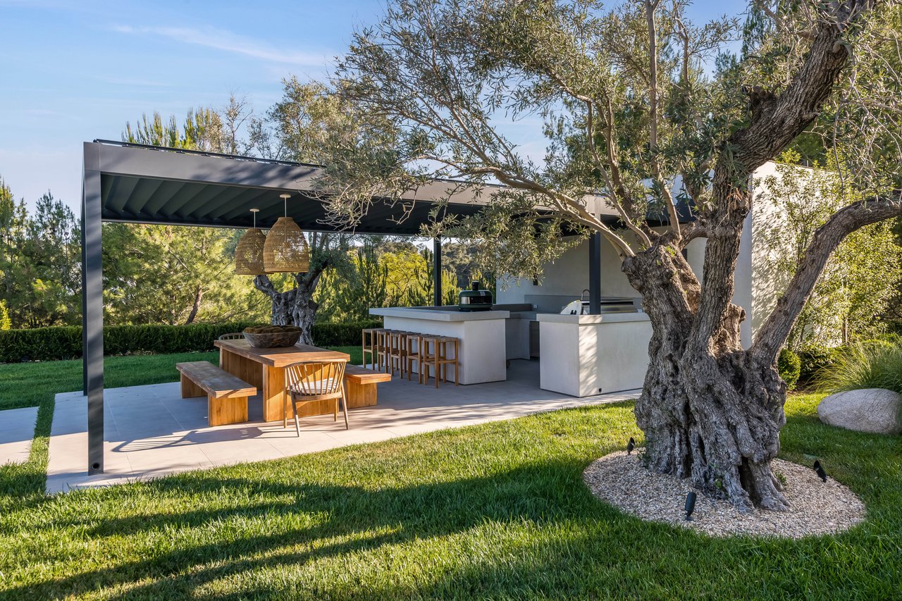 73 Beverly Park Ln