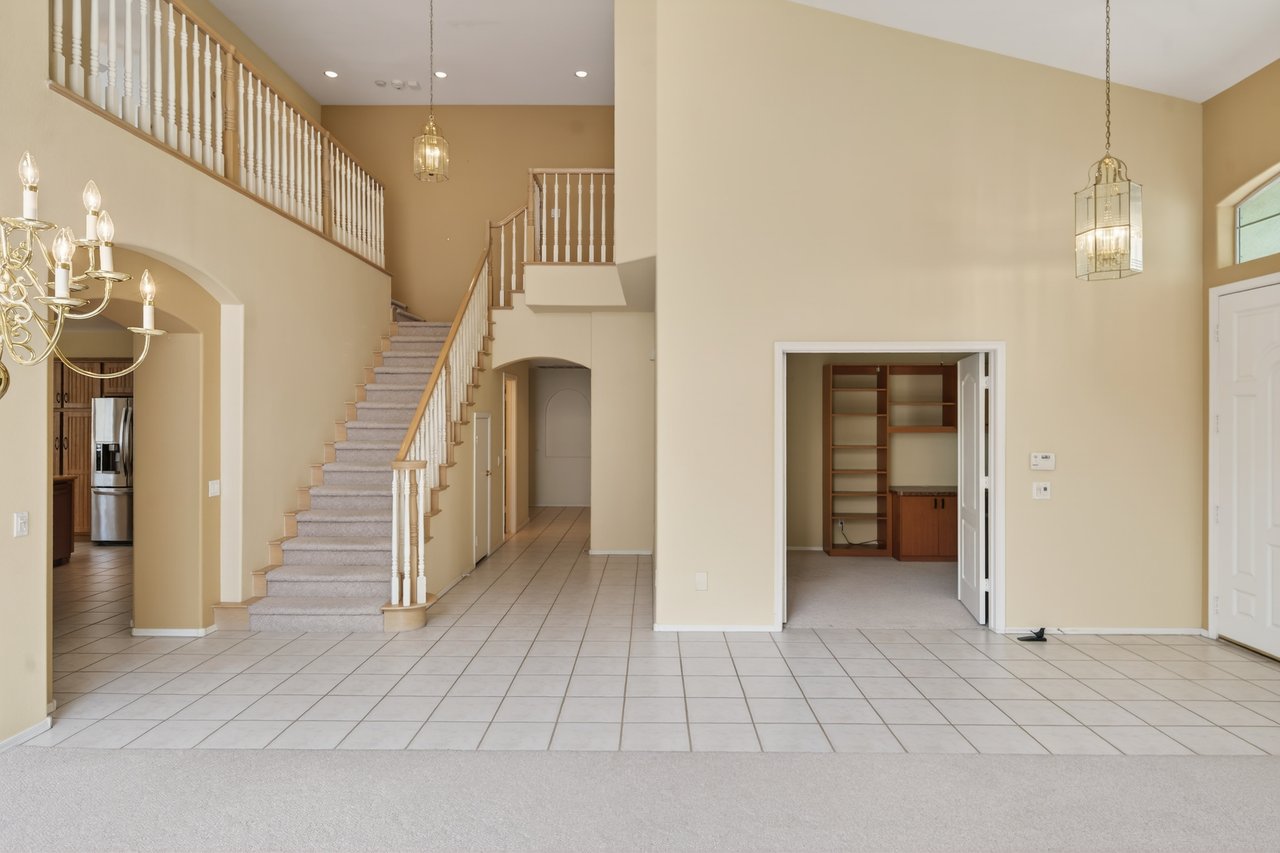 9437 Churchill Downs Dr