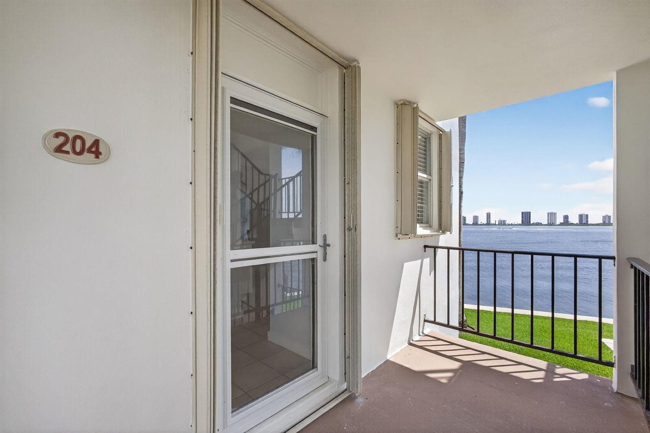 100 Paradise Harbour Boulevard #204