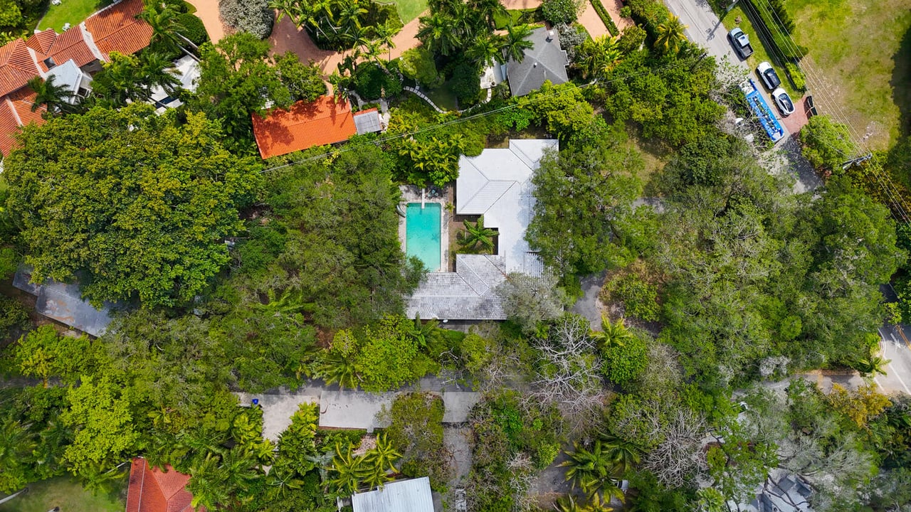 74,052 SQFT Lot in Coconut Grove