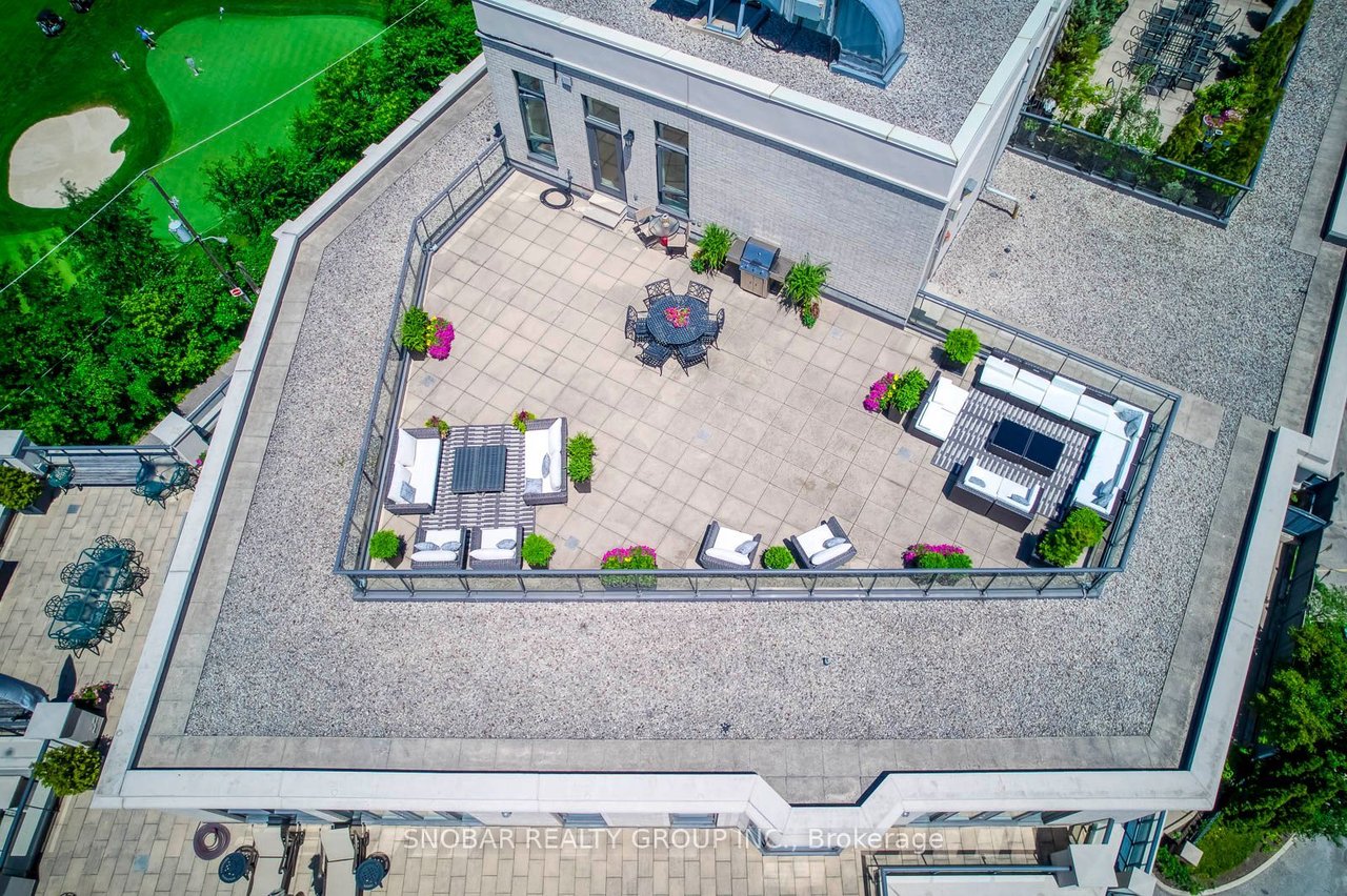 PENTHOUSE WITH GOLF PERKS