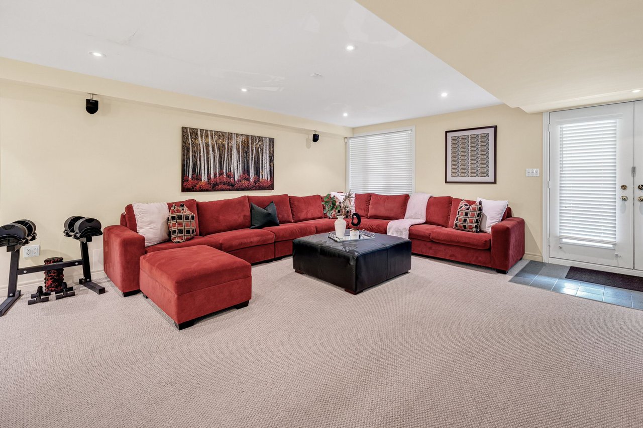 1116 Woodington Lane