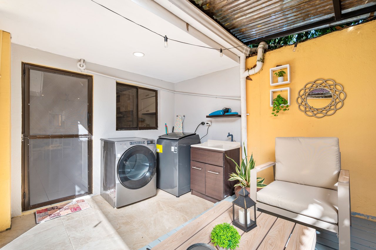 Los Sueños 3 #6 | Prime Tamarindo Value | Turnkey 3-Bed Condo with Private Deck, Pool & Strong Rentability