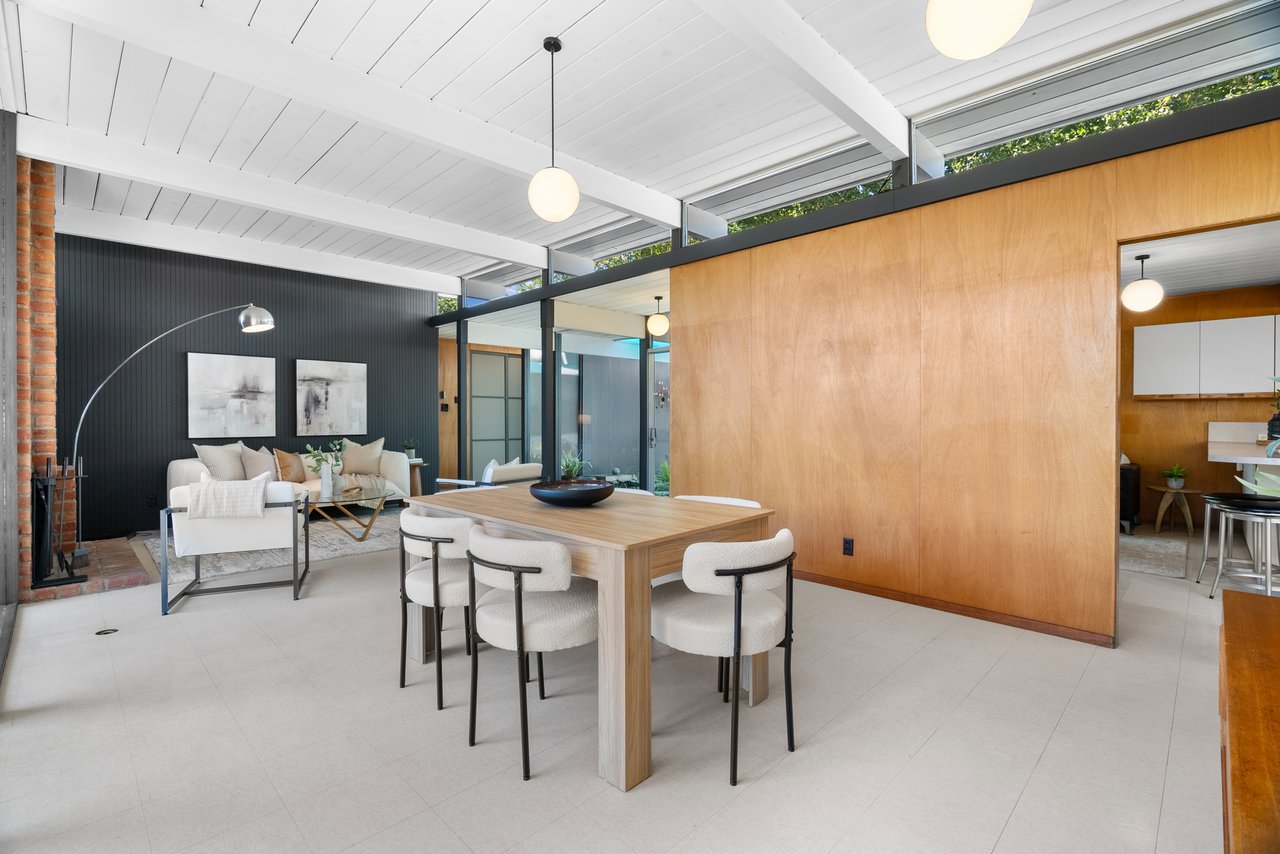 2326 Fairglen Drive